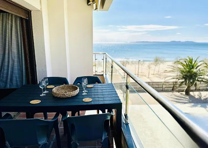 2112 Hort De Mar A 306, Vista Inmejorable, En 1ª Linea De Mar Y Frente A La Playa Mas Espaciosa De Roses. Edificio Tranquilo. Parking. - Es-258-37