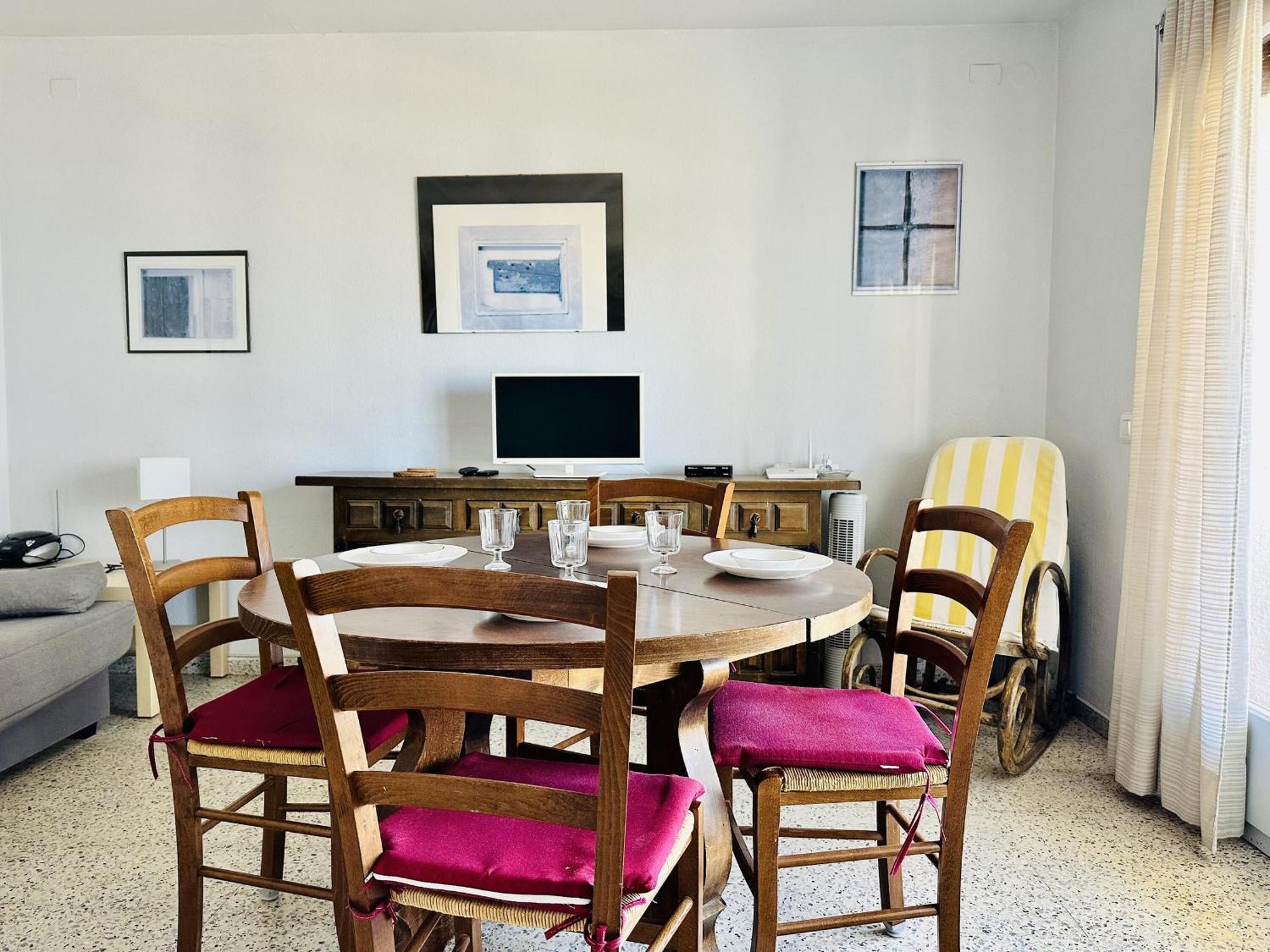 2112 Hort De Mar A 306, Vista Inmejorable, En 1ª Linea De Mar Y Frente A La Playa Mas Espaciosa De Roses. Edificio Tranquilo. Parking. - Es-258-37 Appartement *